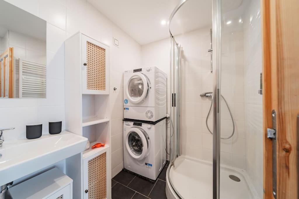 117 M² Near Nussdorferstrasse Appartement Wenen Buitenkant foto