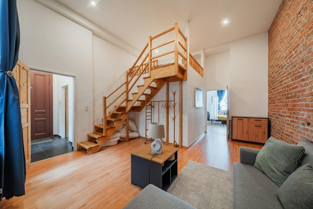 117 M² Near Nussdorferstrasse Appartement Wenen Buitenkant foto