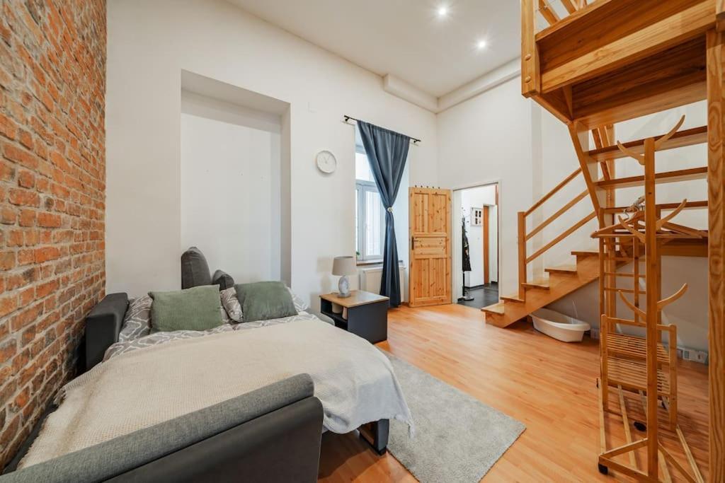 117 M² Near Nussdorferstrasse Appartement Wenen Buitenkant foto